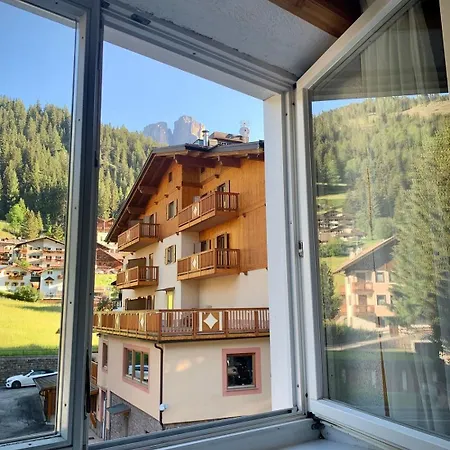 Rododendro Val Di Fassa 3* كامبيتيلو دي فاسا